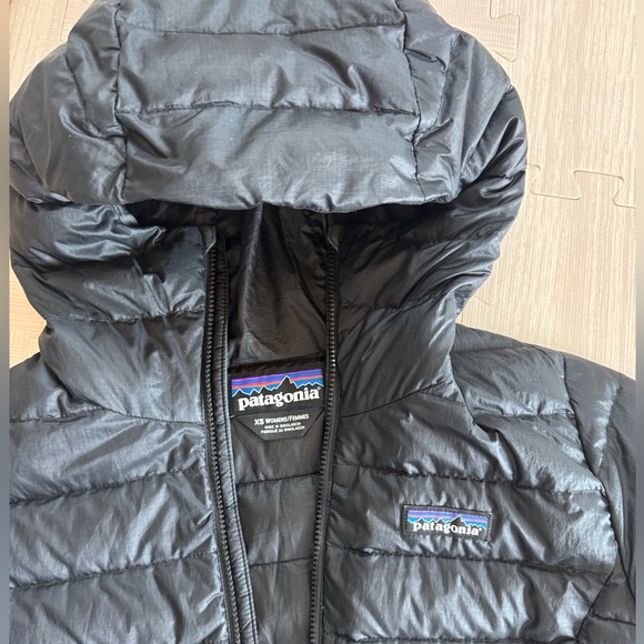 Patagonia Women's Black Down Puffer Jacket - XS - Picture 8 of 11